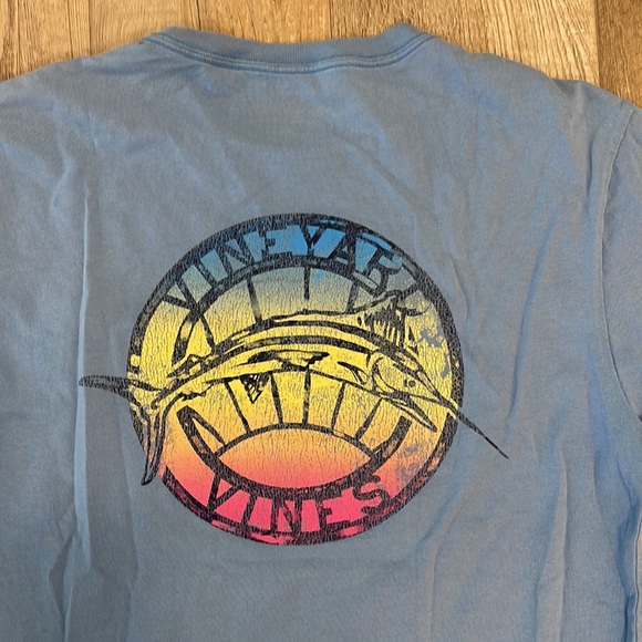 Vineyard Vines Tee XS light blue with Marlin on pocket and back. - Picture 5 of 5